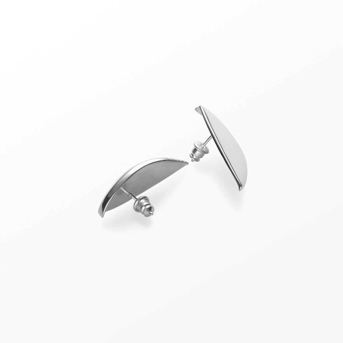 earlobe earrings